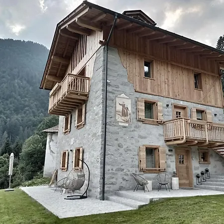 Pimont Alpine Lodge